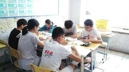 青島朗朗教育咨詢服務(wù) 專業(yè)引領(lǐng)，點(diǎn)亮未來教育之路